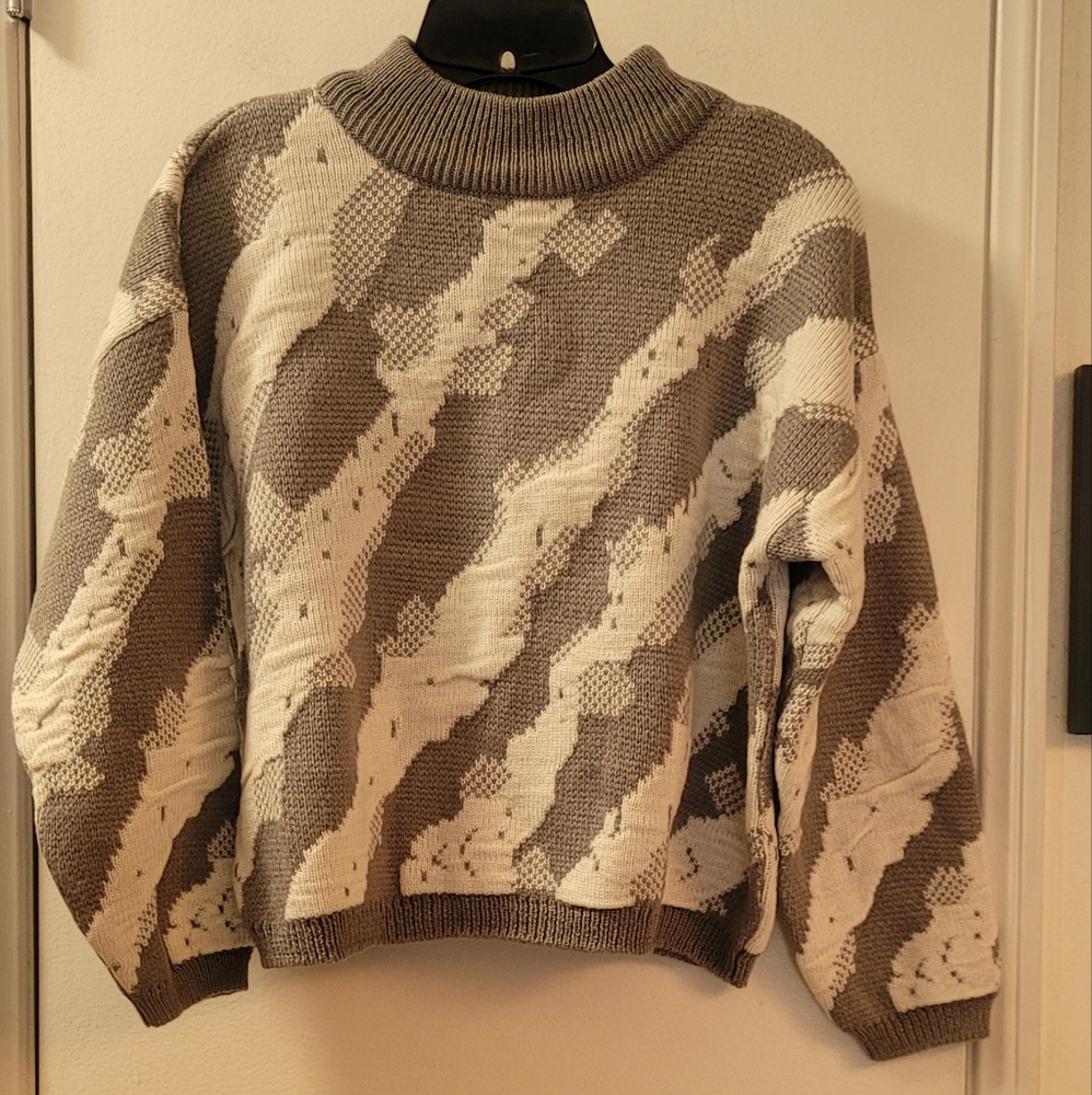 Circuit Cozy Grey and Cream Sweater